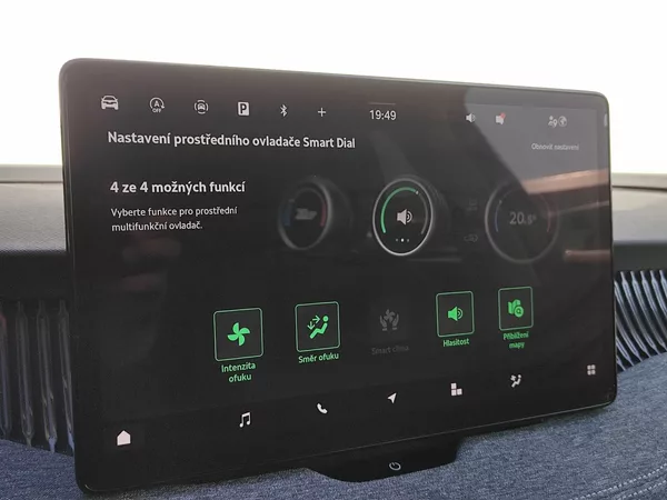 Škoda Superb Combi Selection 2,0 Tdi 110 K - foto 15