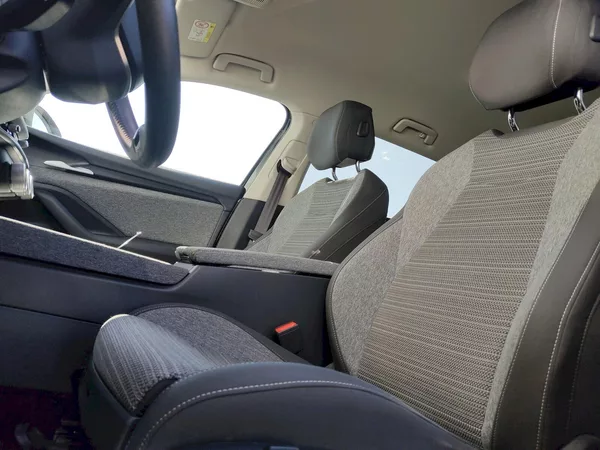 Škoda Superb Combi Selection 2,0 Tdi 110 K - foto 23