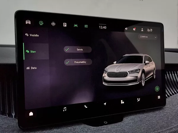 Škoda Superb combi Selection 2,0 Tdi 142 kw - foto 10
