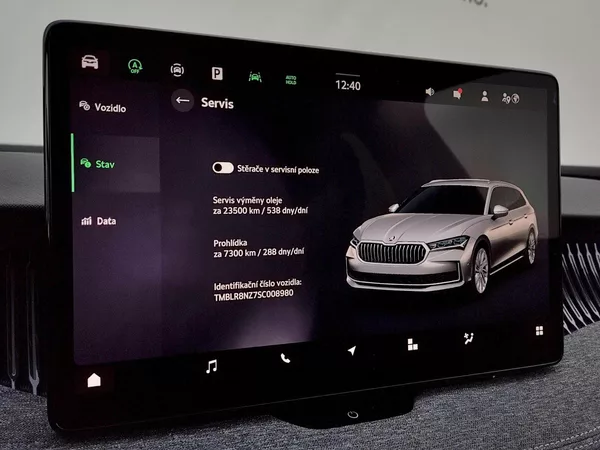 Škoda Superb combi Selection 2,0 Tdi 142 kw - foto 9