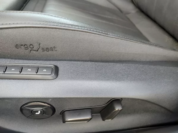 Škoda Superb L&K 2,0 Tdi 142 Kw 4x4 DSG - foto 32