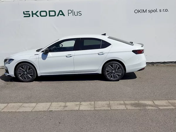 Škoda Superb iV SportLine 1,5 Tsi 150 Kw DS - foto 3
