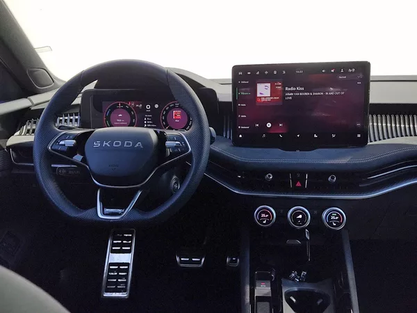 Škoda Superb iV SportLine 1,5 Tsi 150 Kw DS - foto 6