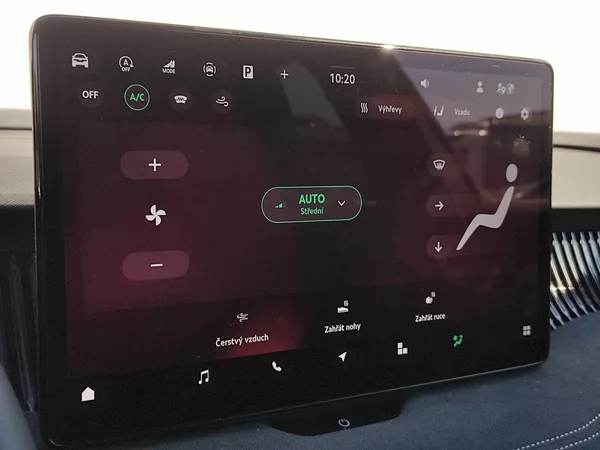 Škoda Superb Combi SportLine 2,0 Tdi 142 Kw - foto 21