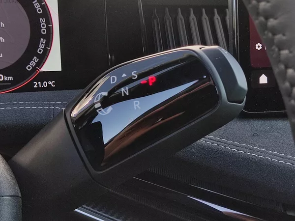 Škoda Superb Combi SportLine 2,0 Tdi 142 Kw - foto 27