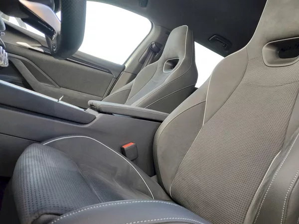 Škoda Superb Combi SportLine 2,0 Tdi 142 Kw - foto 28