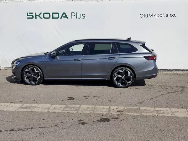 Škoda Superb Combi SportLine 2,0 Tdi 142 Kw - foto 3
