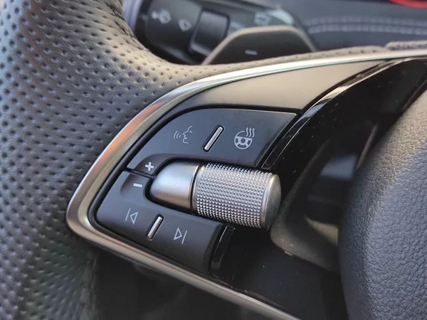 Škoda Superb Combi SportLine 2,0 Tdi 142 Kw - foto 36