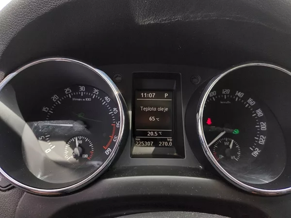 Škoda Yeti Elegance 2,0 Tdi 103 (125) Kw - foto 7