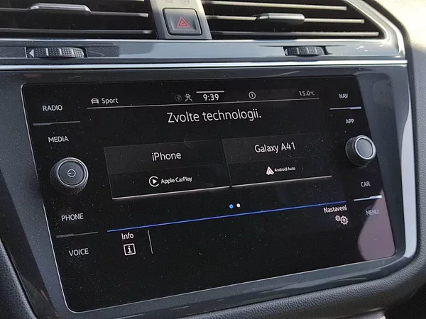Volkswagen Tiguan Allspace 1,5 Tsi 110 Kw DSG R-Line - foto 16