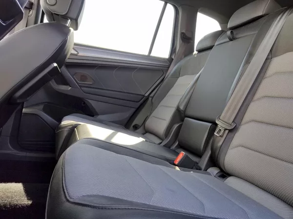 Volkswagen Tiguan Allspace 1,5 Tsi 110 Kw DSG R-Line - foto 27