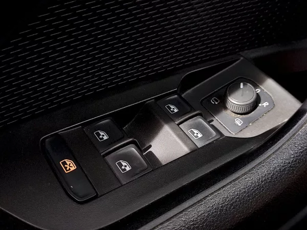 Škoda Octavia Combi Ambition 2,0 Tdi 110 Kw - foto 25