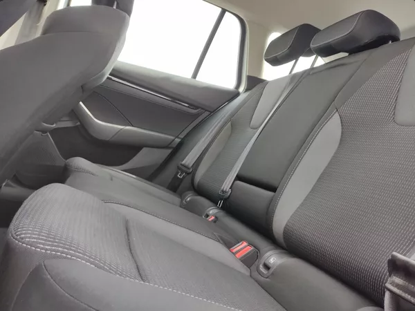 Škoda Octavia Combi Ambition 2,0 Tdi 110 Kw - foto 26