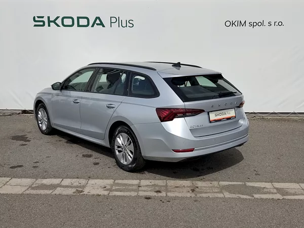 Škoda Octavia Combi Ambition 2,0 Tdi 110 Kw - foto 33