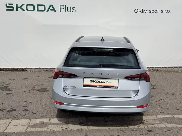 Škoda Octavia Combi Ambition 2,0 Tdi 110 Kw - foto 34