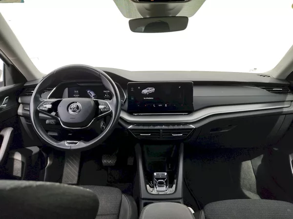 Škoda Octavia Combi Ambition 2,0 Tdi 110 Kw - foto 5