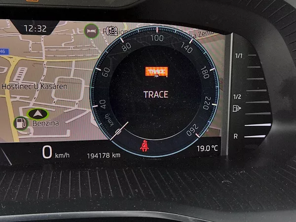 Škoda Octavia Combi Ambition 2,0 Tdi 110 Kw - foto 8