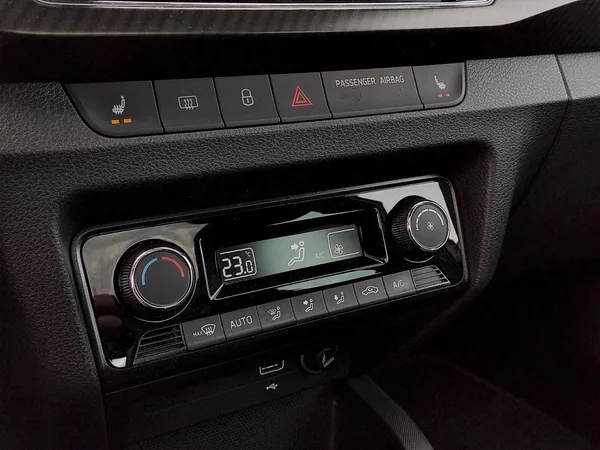 Škoda Fabia Monte Carlo 1,0 Tsi 81 Kw - foto 20