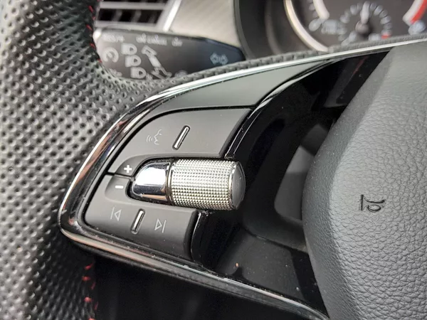 Škoda Fabia Monte Carlo 1,0 Tsi 81 Kw - foto 29