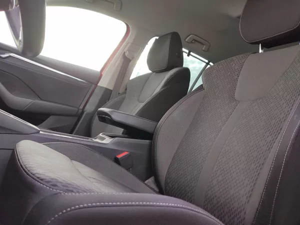 Škoda Octavia Combi Style 1,0 Tsi 81 Kw DSG - foto 26