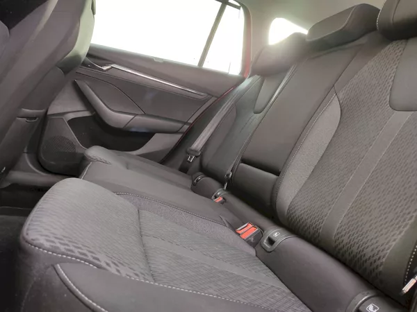 Škoda Octavia Combi Style 1,0 Tsi 81 Kw DSG - foto 29