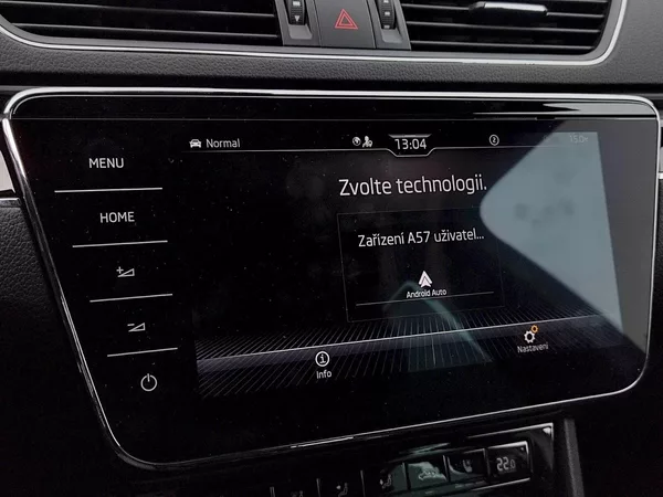 Škoda Superb Combi L&K 2,0 Tsi 206 Kw 4x4 D - foto 13