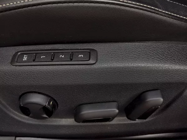 Škoda Superb Combi L&K 2,0 Tsi 206 Kw 4x4 D - foto 28