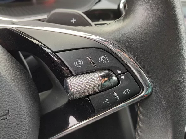 Škoda Superb Combi L&K 2,0 Tsi 206 Kw 4x4 D - foto 36