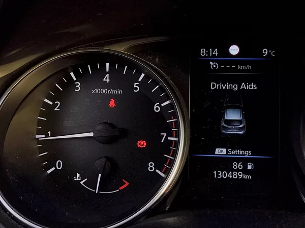 Nissan Qashqai 1,3 DIG-T 140k - foto 10