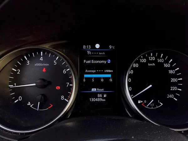 Nissan Qashqai 1,3 DIG-T 140k - foto 7