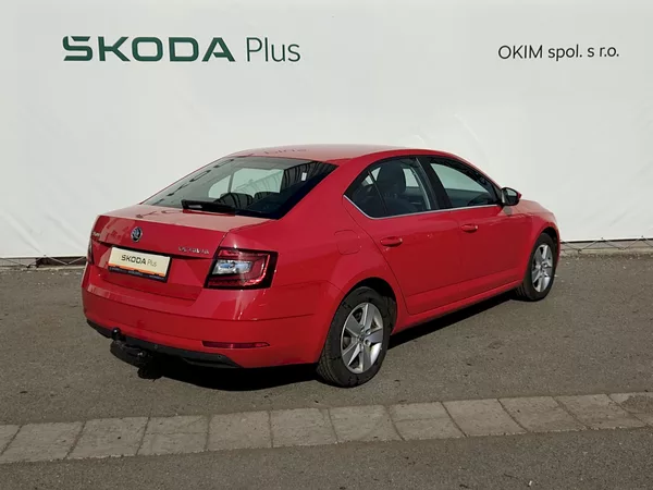 Škoda Octavia Style 1,6 Tdi 85 Kw - foto 2