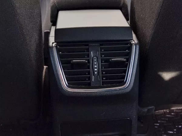 Škoda Octavia Style 1,6 Tdi 85 Kw - foto 25