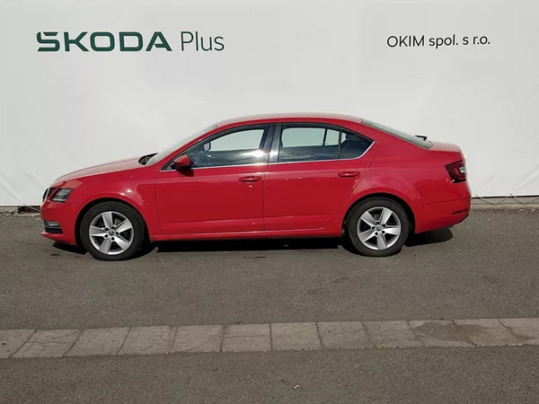 Škoda Octavia Style 1,6 Tdi 85 Kw - foto 3