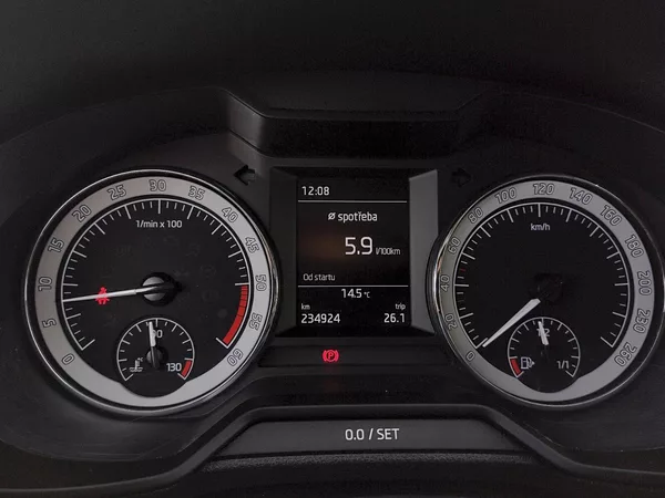 Škoda Octavia Style 1,6 Tdi 85 Kw - foto 7