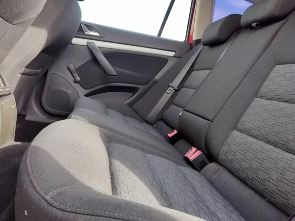 Škoda Octavia Combi Ambition 1,6 Tdi 77 Kw - foto 20