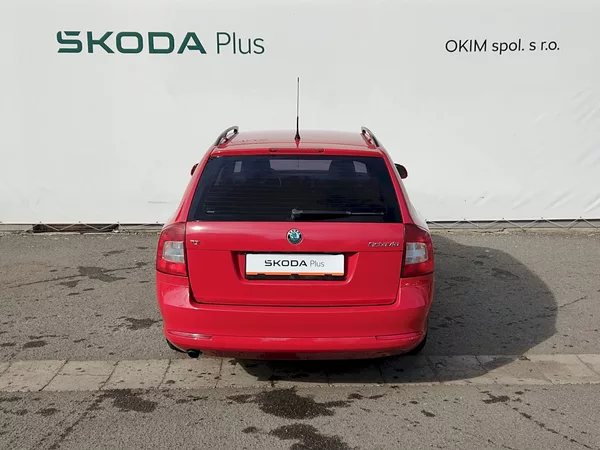 Škoda Octavia Combi Ambition 1,6 Tdi 77 Kw - foto 25