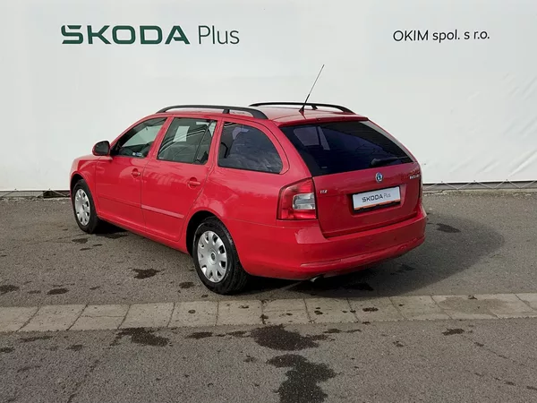 Škoda Octavia Combi Ambition 1,6 Tdi 77 Kw - foto 26