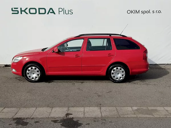 Škoda Octavia Combi Ambition 1,6 Tdi 77 Kw - foto 3