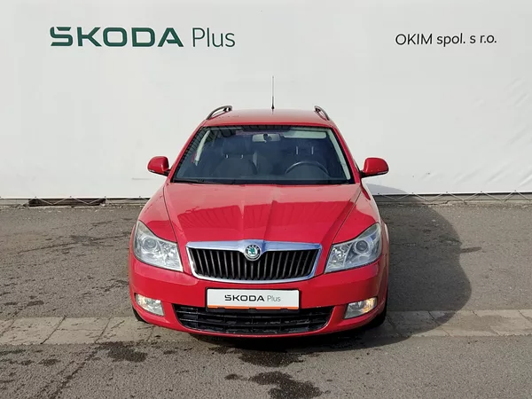 Škoda Octavia Combi Ambition 1,6 Tdi 77 Kw - foto 4