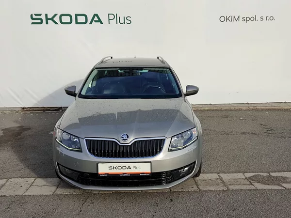 Škoda Octavia Combi Business 1,6 Tdi 81 Kw - foto 4