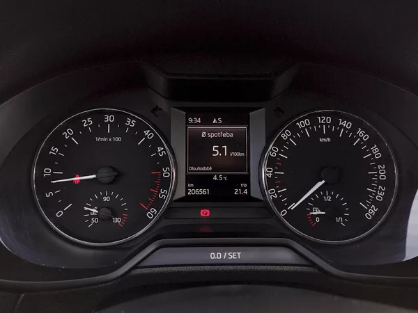 Škoda Octavia Combi Business 1,6 Tdi 81 Kw - foto 7