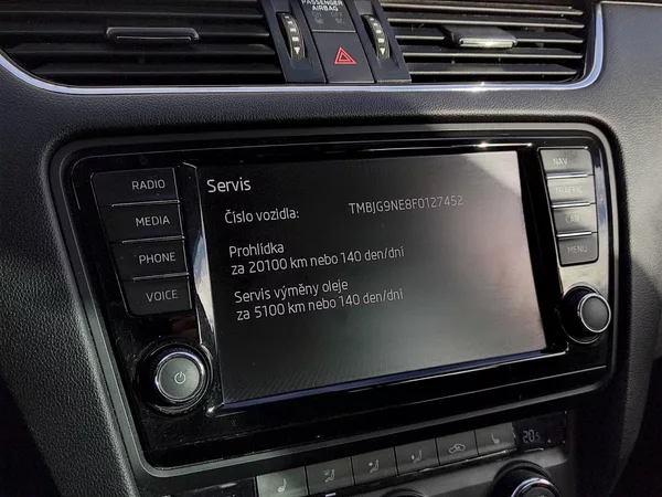 Škoda Octavia Combi Business 1,6 Tdi 81 Kw - foto 9