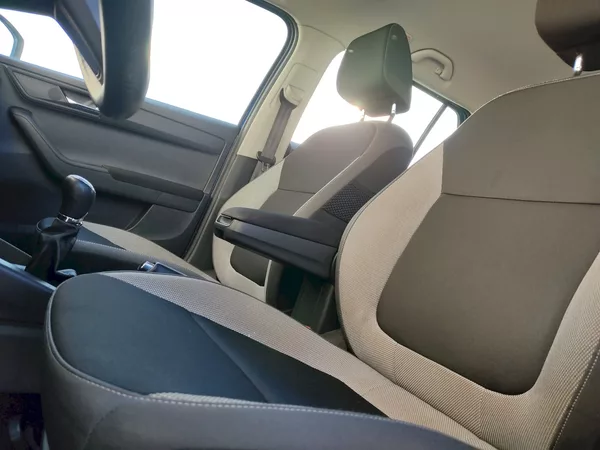 Škoda Fabia Ambition 1,0 Tsi 81 Kw - foto 16