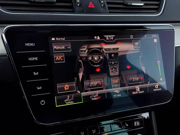 Škoda Superb L&K 2,0 Tdi 147 Kw 4x4 DSg - foto 18
