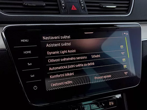 Škoda Superb L&K 2,0 Tdi 147 Kw 4x4 DSg - foto 19