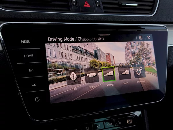 Škoda Superb L&K 2,0 Tdi 147 Kw 4x4 DSg - foto 21