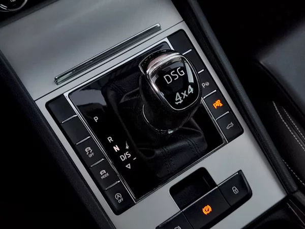 Škoda Superb L&K 2,0 Tdi 147 Kw 4x4 DSg - foto 26