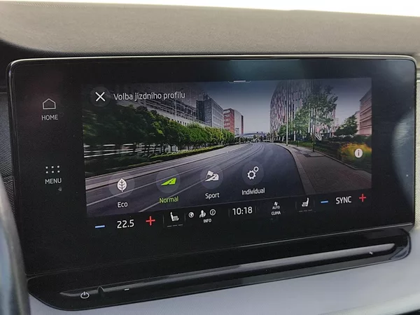 Škoda Octavia Combi Style Plus 2,0 Tdi 110 K - foto 17