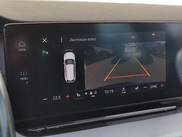 Škoda Octavia Combi Style Plus 2,0 Tdi 110 K - foto 18