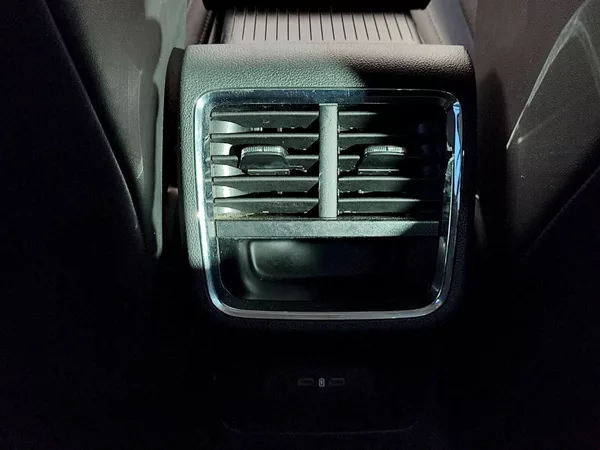 Škoda Octavia Combi Style Plus 2,0 Tdi 110 K - foto 27